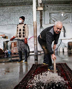 شستشوی سنتی قالی در قالیشویی مشهد